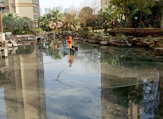 呈贡景观池淤泥清理